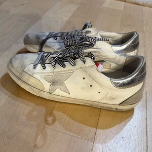 Golden Goose Sneakers